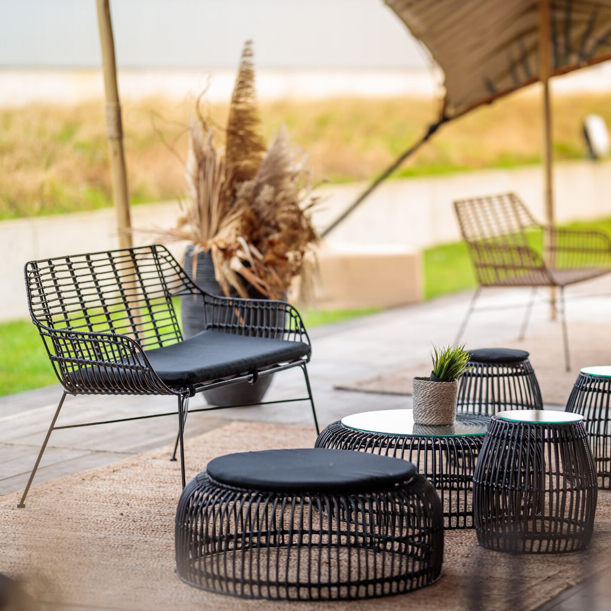 Palm Stacking Coffee Table - Black